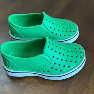 Native Kids Bright Green Water Shoes